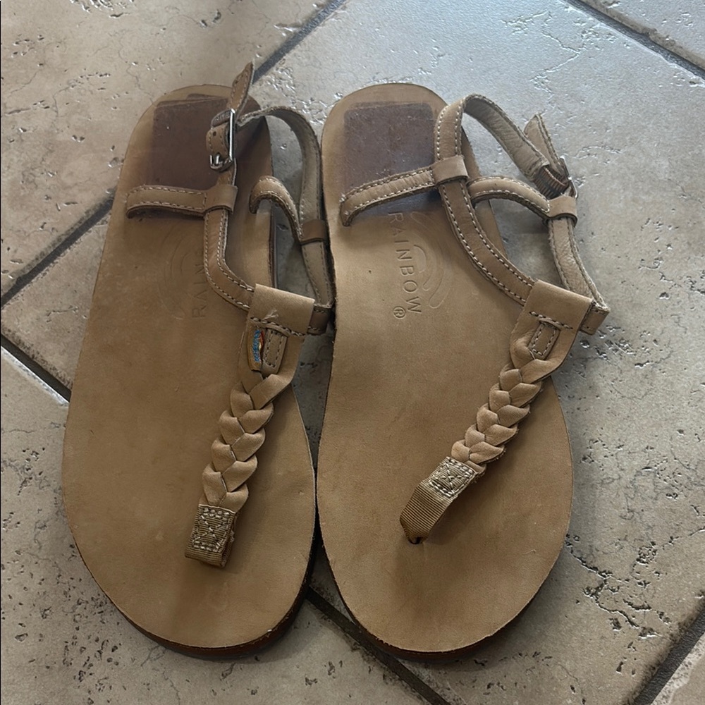 Rainbow Tan Braided Sandals T-Strap Design Size M (6.5-7.5) NWOT